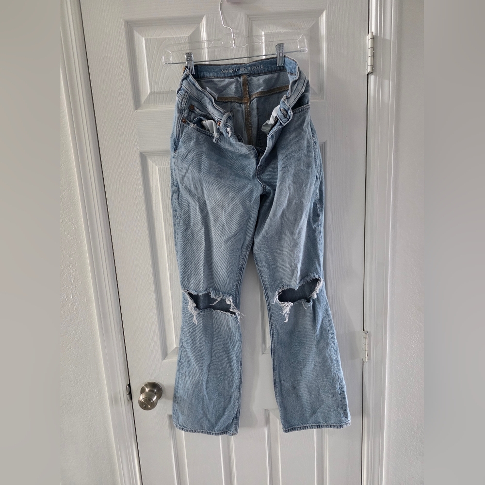 American Eagle Stylish Light Blue Distressed Women Jeans